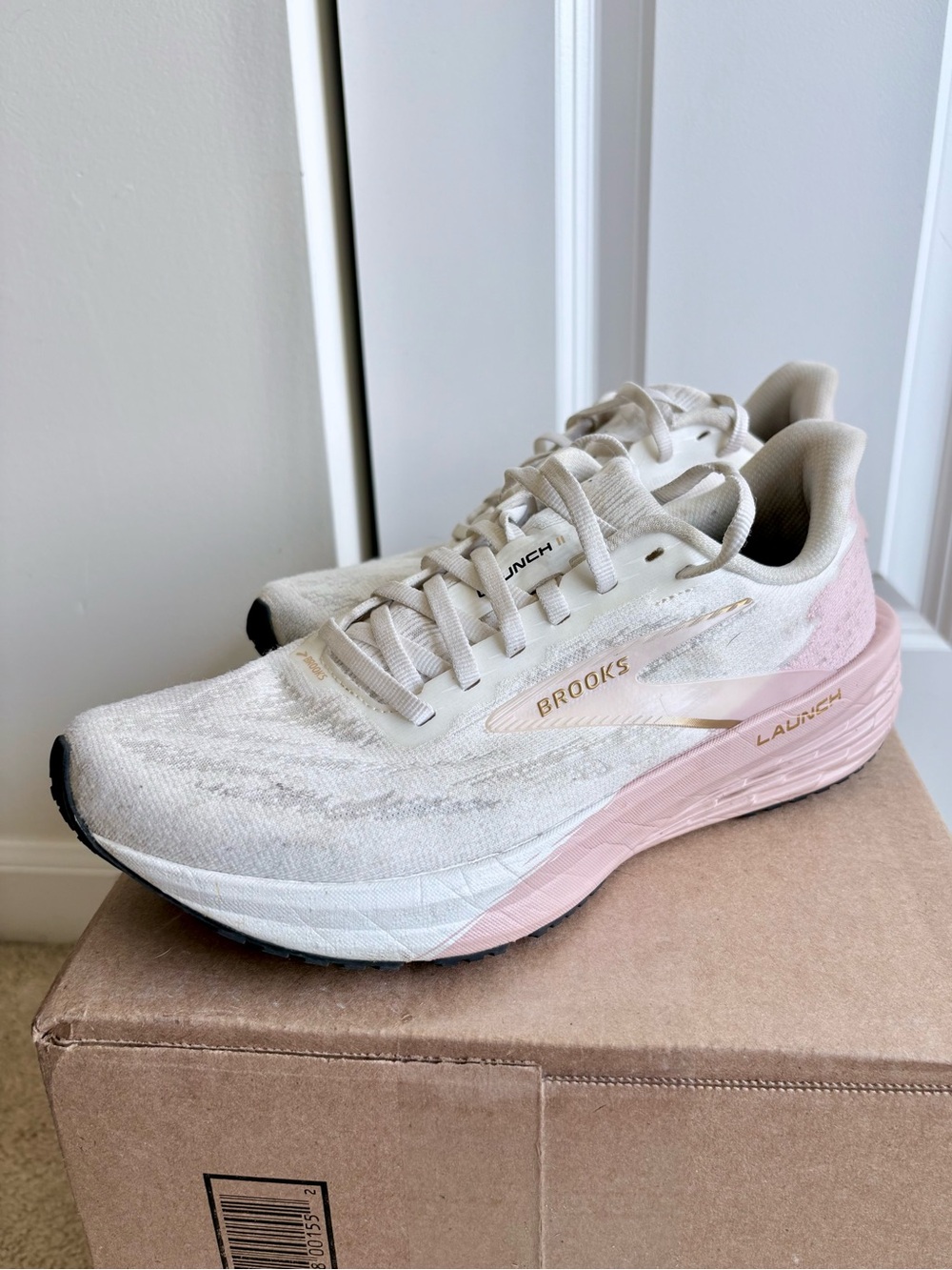 Brooks Launch 11 Women’s Running Shoes – Pink/White